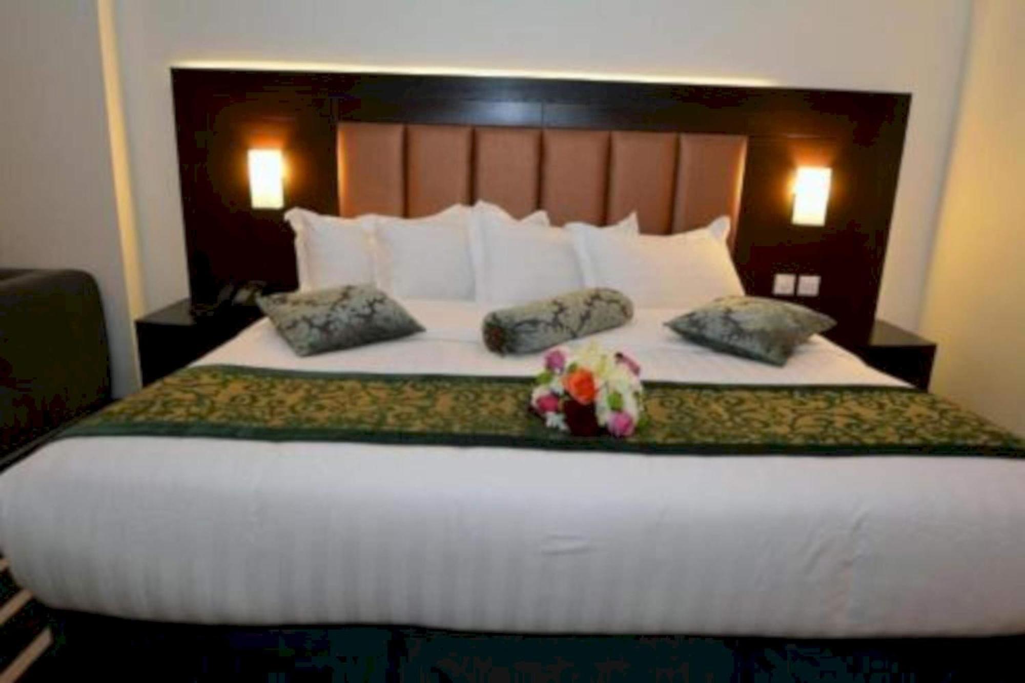 Sunday Millennia Hotel Riyadh Eksteriør bilde