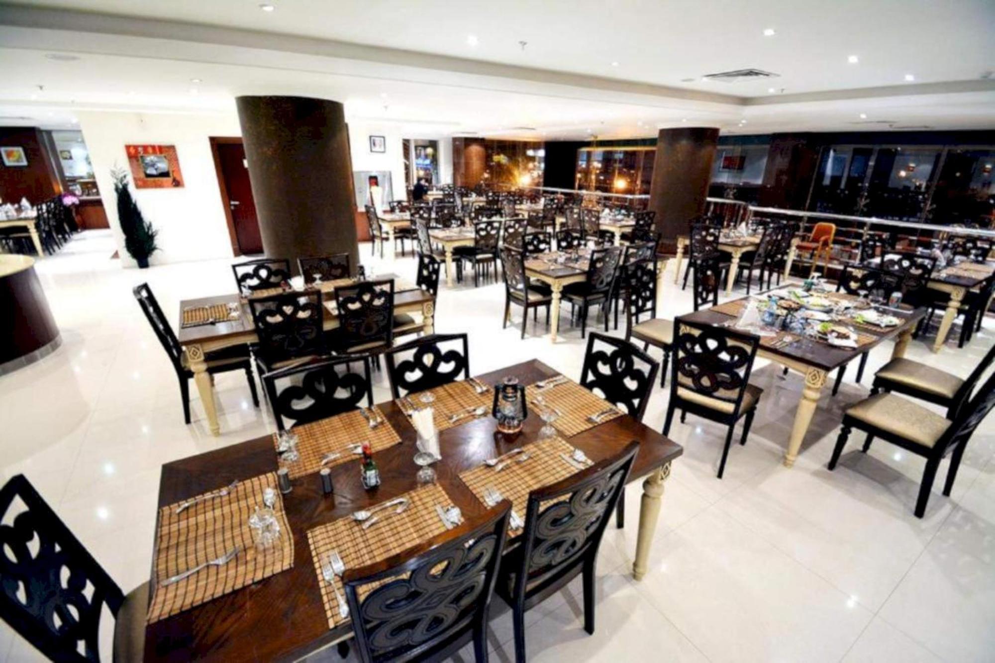 Sunday Millennia Hotel Riyadh Eksteriør bilde